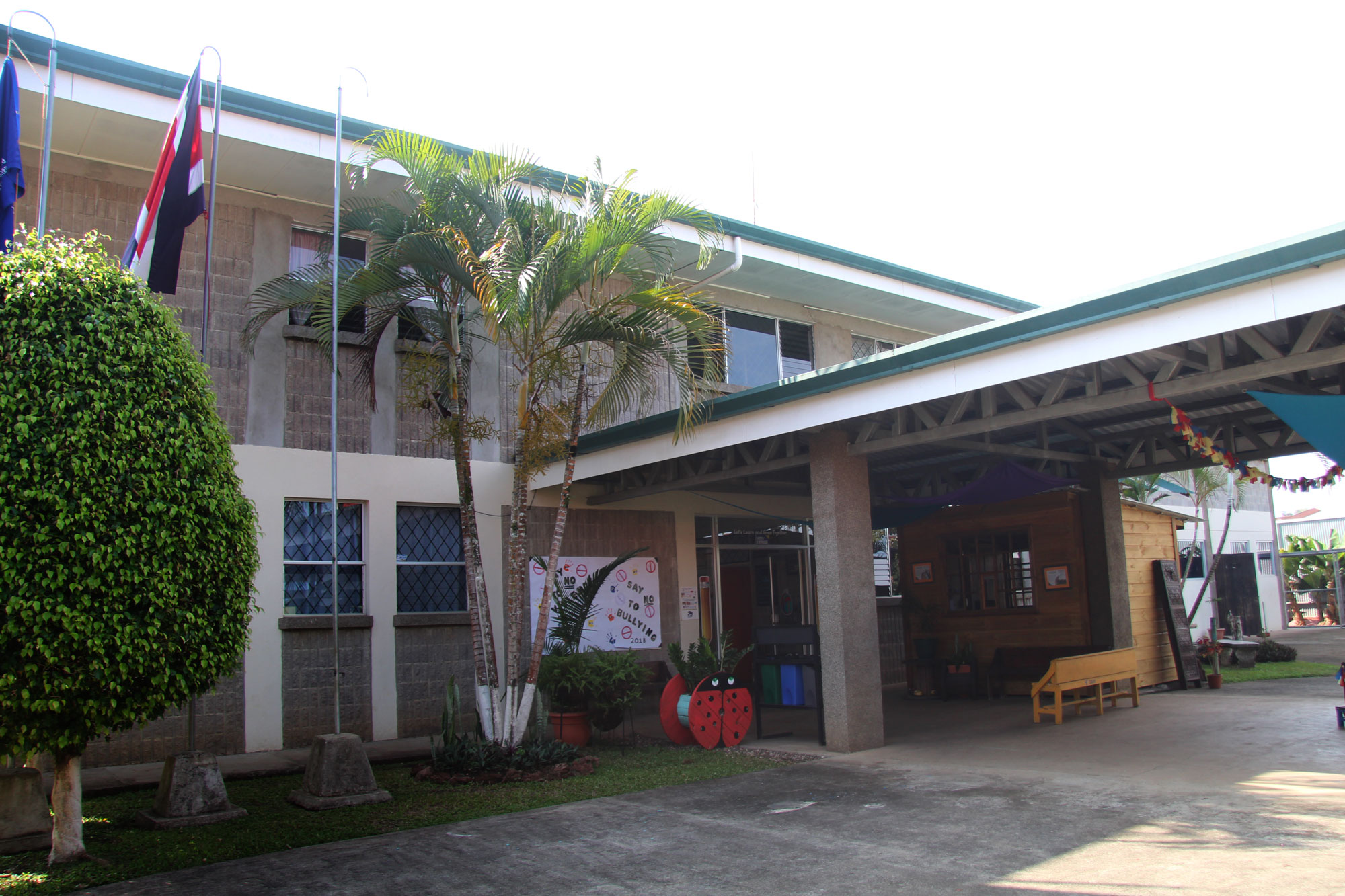 Escuela y Colegio del Valle - Pérez Zeledón - Costa Rica